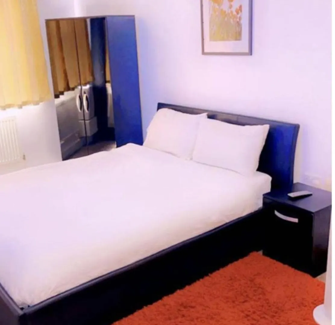 4 Guests - Petok - Parking - 35Min Central Londen 0*,